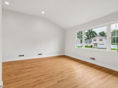 11 Suburban Rd