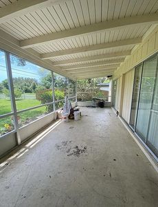 787 Onyx Dr NE