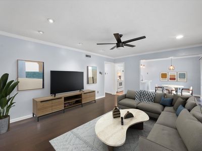 5856 Sandhurst Ln APT D