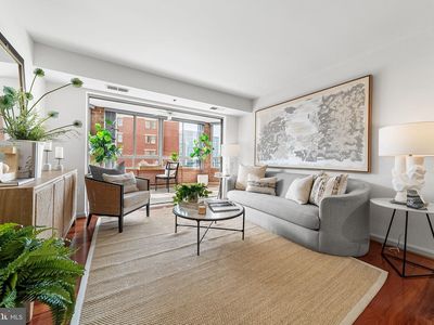 2181 Jamieson Ave Unit 1002