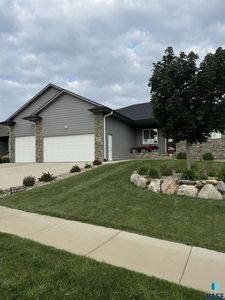1013 N Danielle Dr