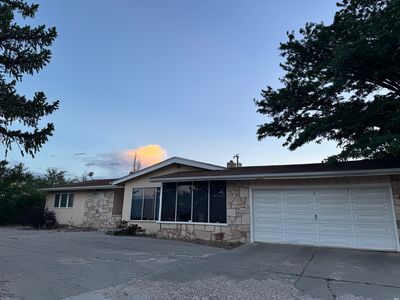1502 Red Rock Dr