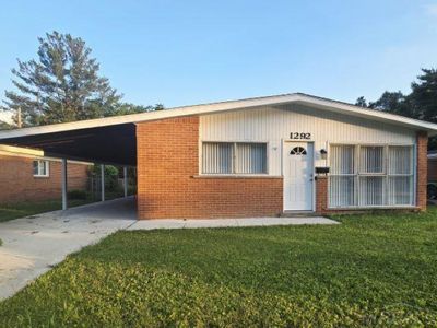 1292 Moulin Ave