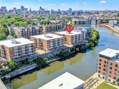 1905 North Water STREET #207