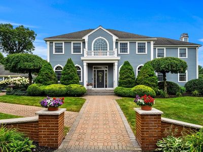 9 Anna Dr