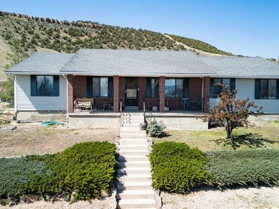 4597 W Hillside Dr