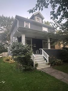 207 Sophia St