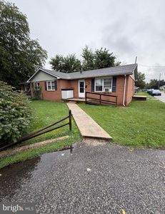 19 Hollingsworth Mnr