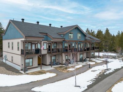 305 Broken Ridge Way