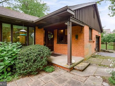 535 E Irvin Ave