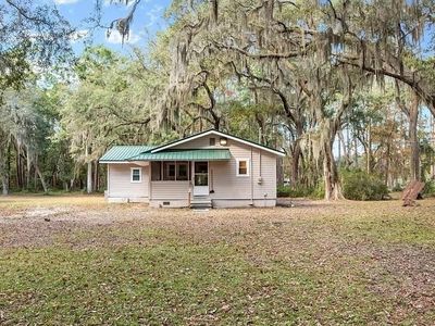 1069 Shellman Hammock Dr NE