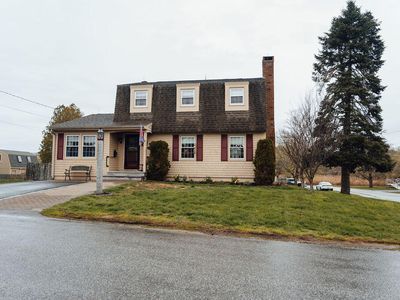 3 Mathews Avenue