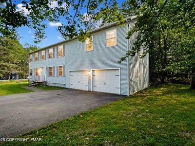 Property at 1226 Country Place Dr, Tobyhanna, PA