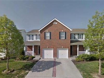 Property at 1224 SW Wysteria Dr, Lees Summit, MO