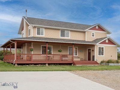 868 Middle Rd