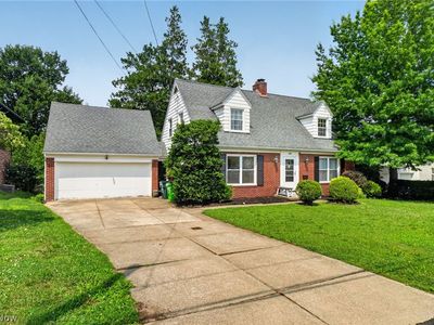 683 E Ford Ave