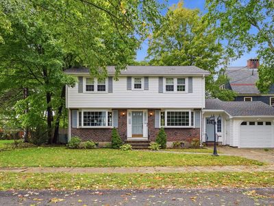11 Van Brunt Ave