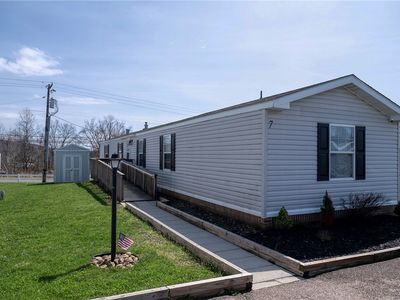 7 Greene Dr
