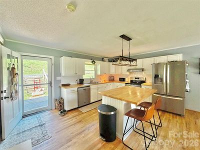 390 Hickory Hill Dr