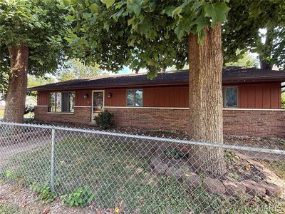 Property at 503 S West St, Carlinville, IL