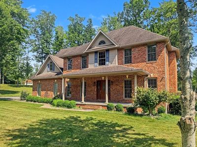 104 Hawksbury Trce
