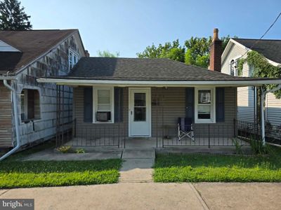 622 W 5th St