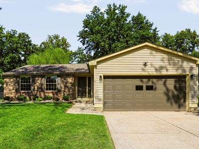 Property at 8527 Zephyr Dr, Indianapolis, IN