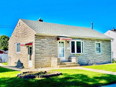 3253 S 68th STREET