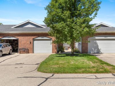 Property at 161 Laurelwood Ct SW #98, Grand Rapids, MI