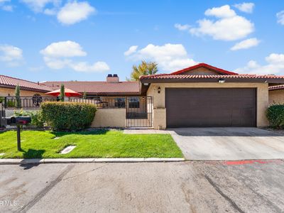 1152 E Avenue J12
