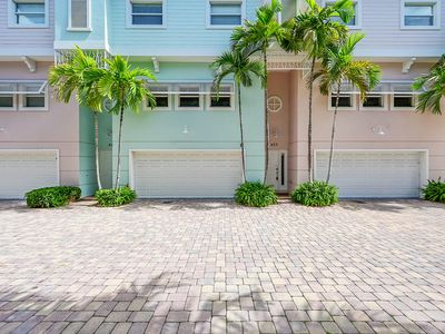 453 NE 1ST Street