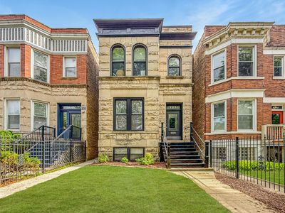 1513 W Addison St