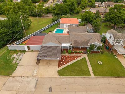 2641 NW 35th St