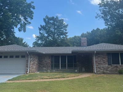 2529 Lakeway Dr