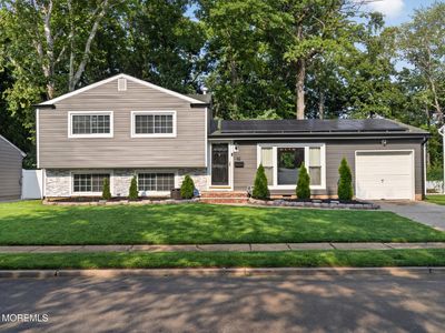 62 Annapolis Drive