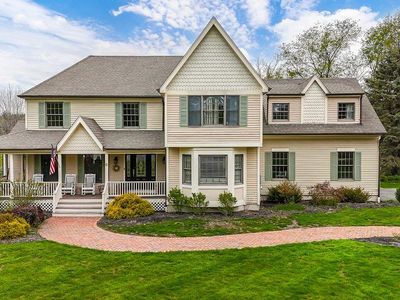 9 Mayflower Court