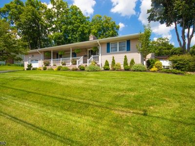 4 Birch Dr