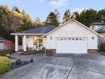 2105 Ardagh Ct