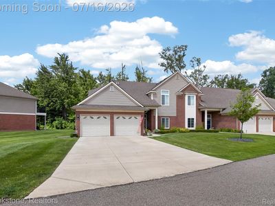 3773 Eagle Creek Dr