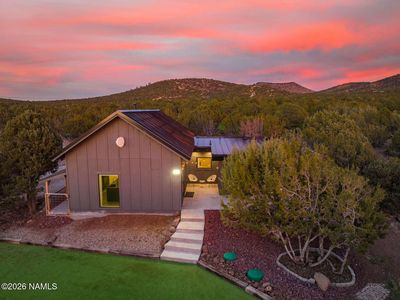2396 E New Moon Way