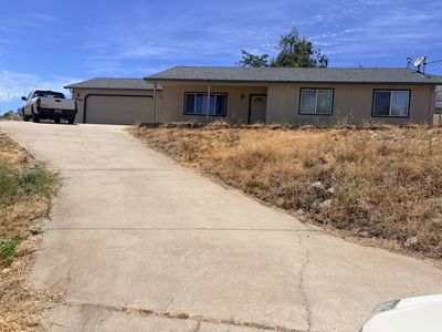 3665 Huckleberry Ln
