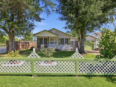 3006 Western Ave