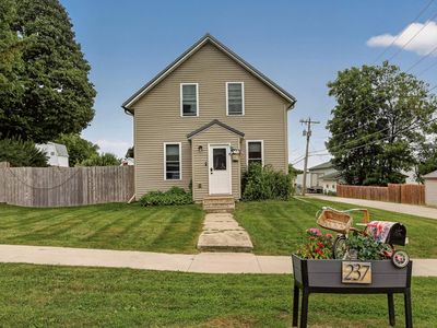 237 W 14th St