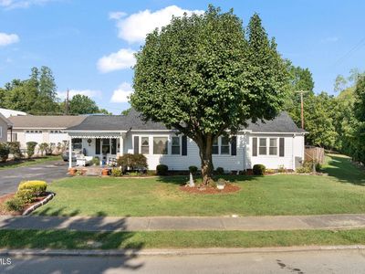 1316 Midland Dr