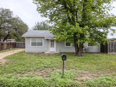 411 W Calera