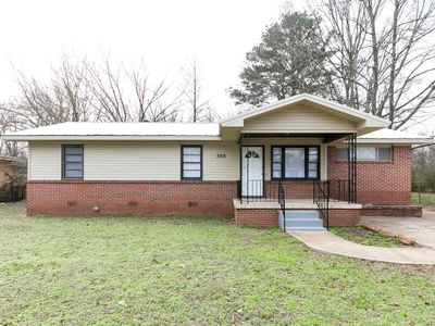 2312 Circle Dr
