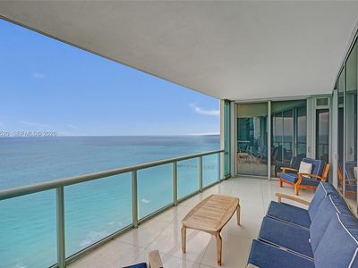 17121 Collins Ave APT 3206