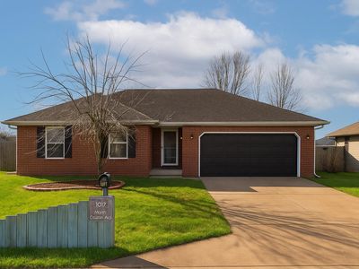 1017 N Golden Avenue