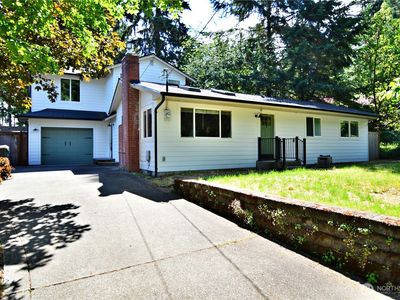 4830 Beverly Drive NE