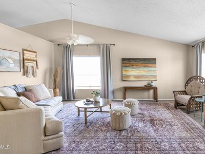 10702 W Orangewood Ave